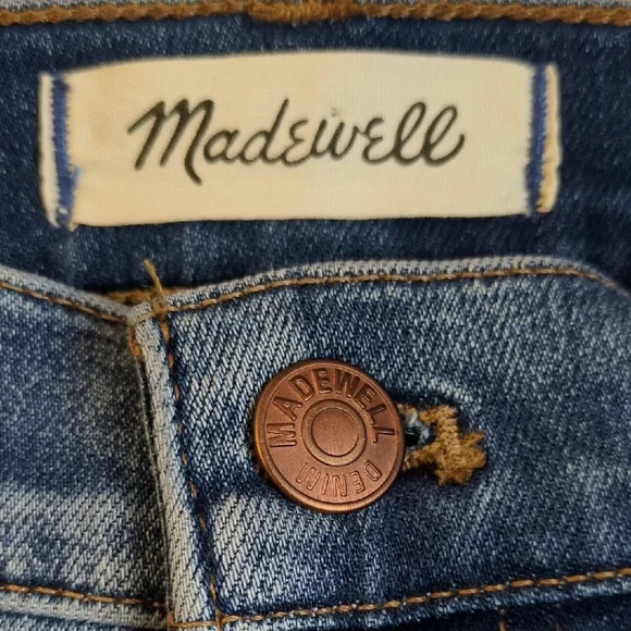 NWT Madewell | Women's Size 28 | 10" Roadtripper Jeans - Picture 3 of 7